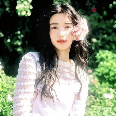 接近无限的白